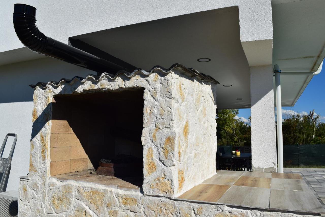 Savrsen Odmor U Villa Ivona Zadar Exterior photo